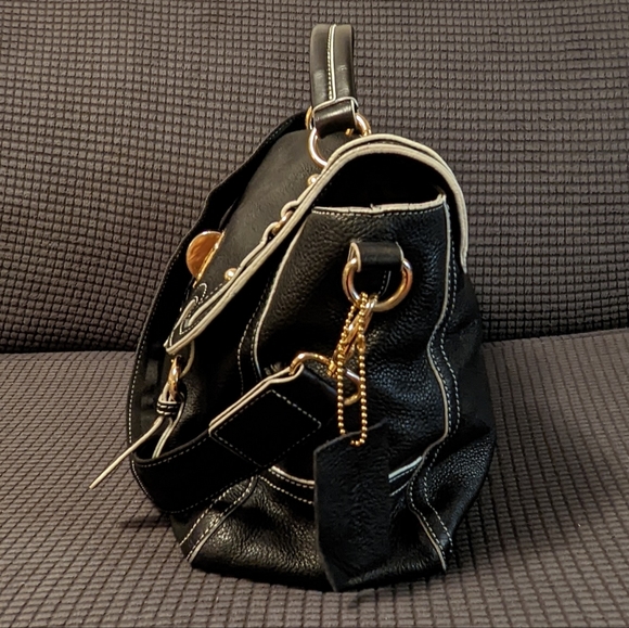 Danier Satchel - Picture 3 of 8